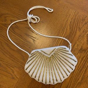 Cream / Golden Beaded Seashell Purse